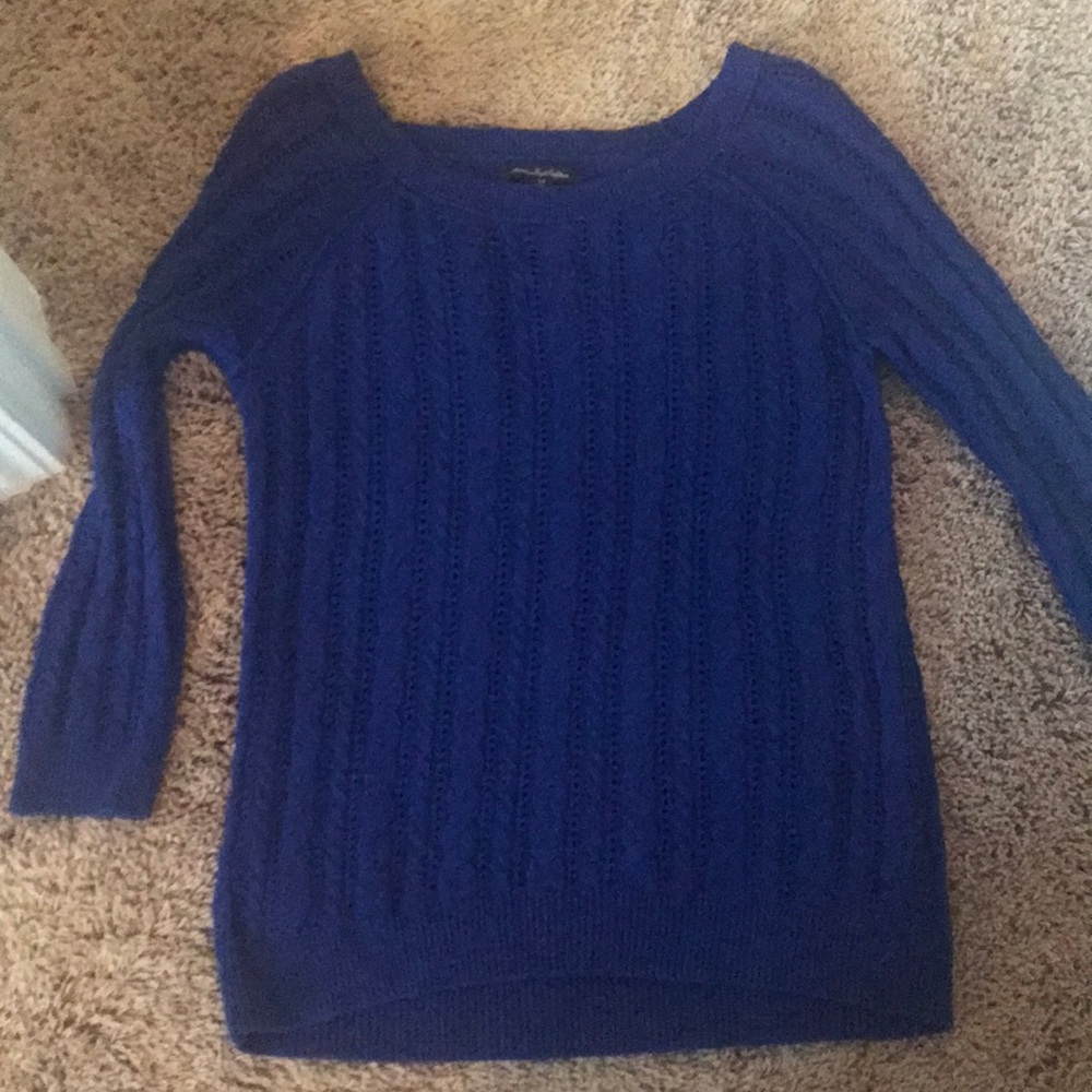American Eagle sweater
